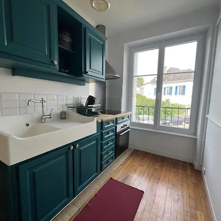 Off Apartment *